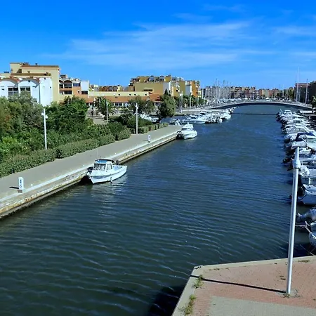 T2 Port, Rive Gauche *